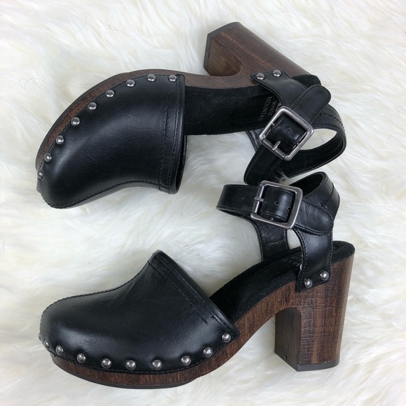 block heel clogs